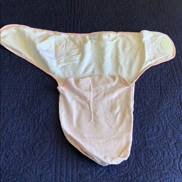 Carter’s Girls Swaddle Wraps NEW (2) - Picture 2 of 8